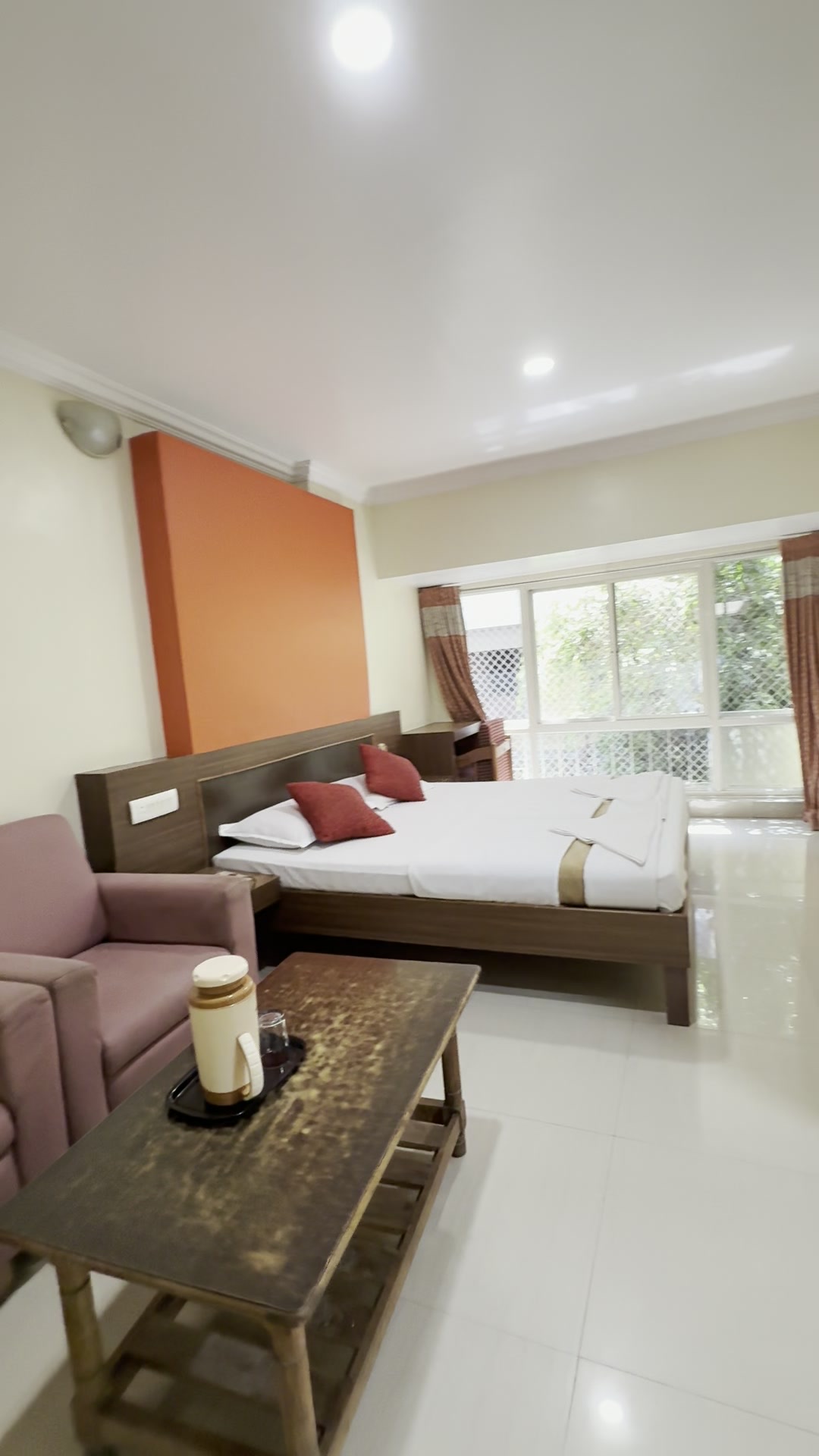 AC Room: split air-conditioner