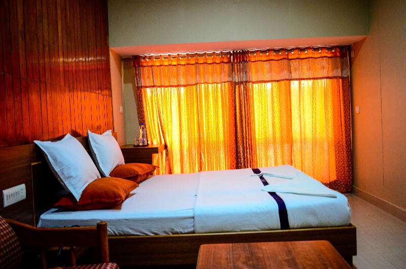 AC Double Room Deluxe